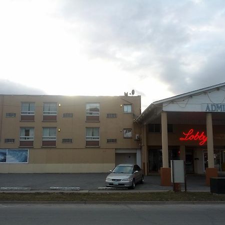 Admiral Inn By The Falls Niagara Falls Exterior foto