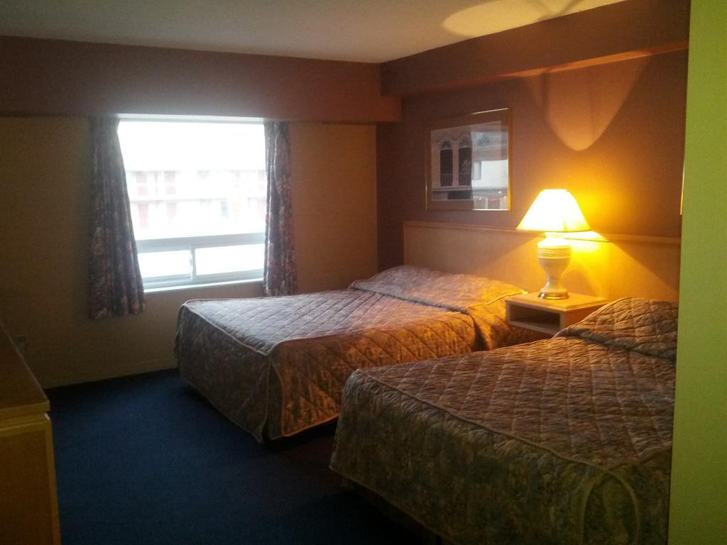 Admiral Inn By The Falls Niagara Falls Habitación foto