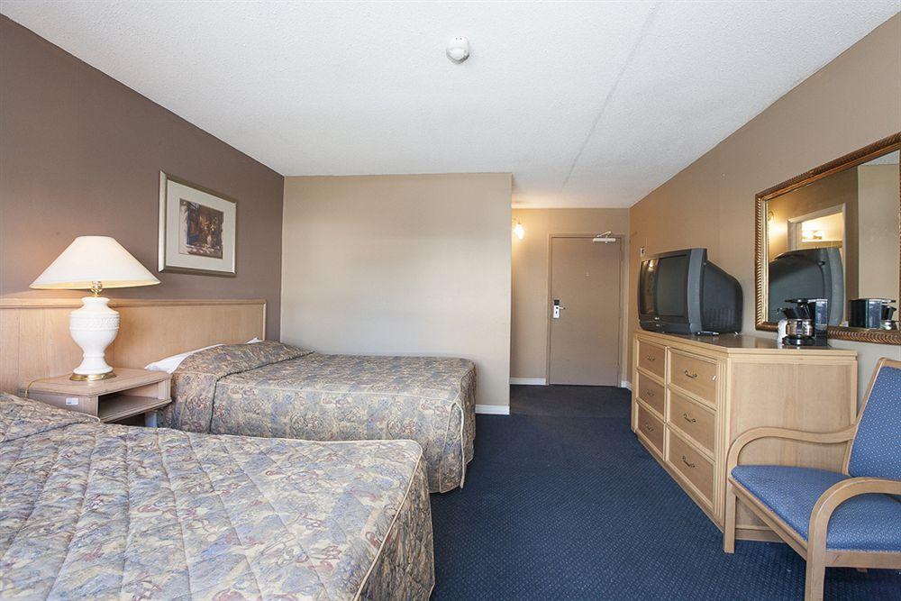 Admiral Inn By The Falls Niagara Falls Exterior foto